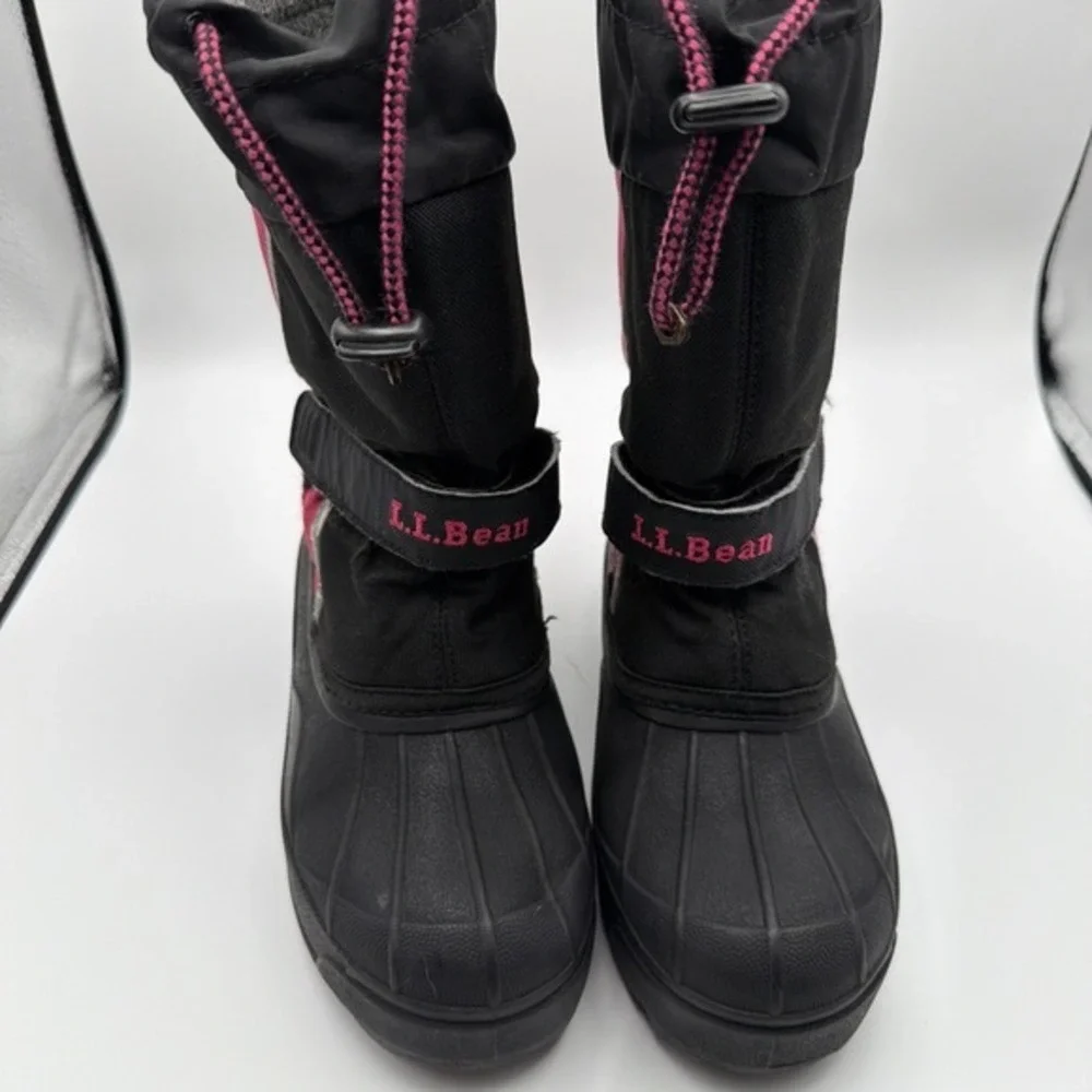 L.L. Bean Kids Snow Boots Size 1 Black Pink Fleece Lined Winter Duck Boots. 1571